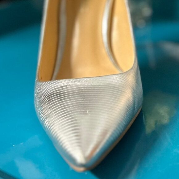 Elegant Silver High Heel Pointed Toe Pumps Daya by Zendaya Size US 9 - Picture 4 of 9